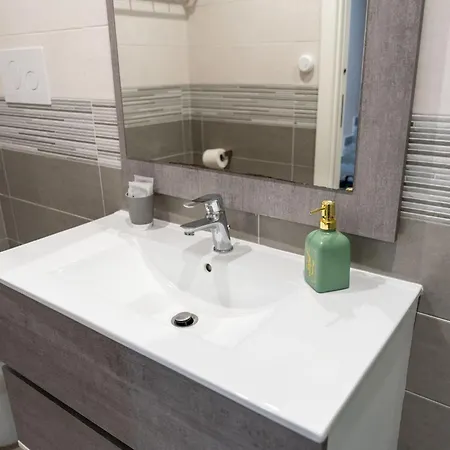 Mare Chiaja Apartment Naples