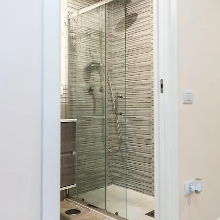 Apartment Mare Chiaja Naples